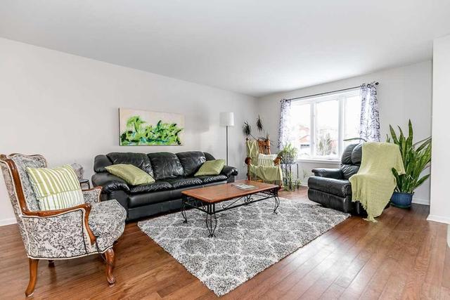 10 Orok Lane, House detached with 3 bedrooms, 2 bathrooms and 4 parking in Barrie ON | Image 5