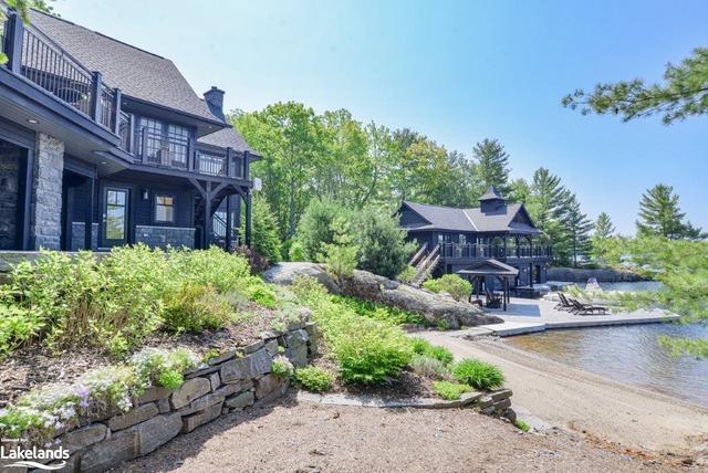 1032 The Tom Wroe Rd, House detached with 4 bedrooms, 4 bathrooms and null parking in Muskoka Lakes ON | Image 34