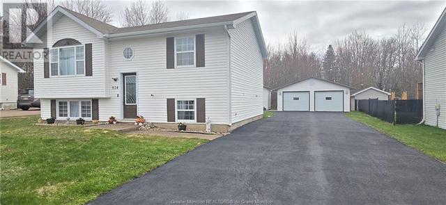 524 Pierre, House detached with 3 bedrooms, 1 bathrooms and null parking in Dieppe NB | Image 3
