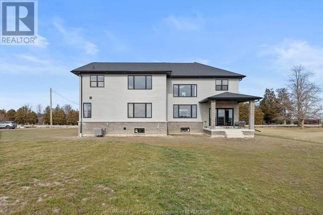 240 Road 7 E, House detached with 5 bedrooms, 3 bathrooms and null parking in Kingsville ON | Image 43