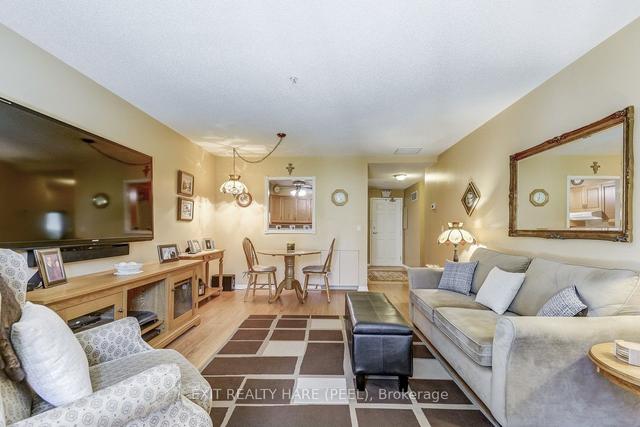 126 - 511 Gainsborough Rd, Condo with 2 bedrooms, 1 bathrooms and 1 parking in London ON | Image 10