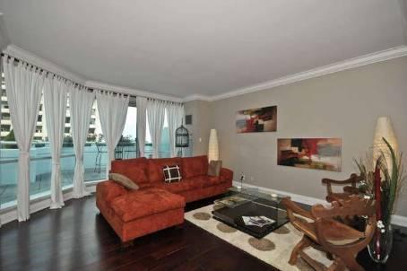 lph2 - 10 Queens Quay W, Condo with 2 bedrooms, 3 bathrooms and 2 parking in Toronto ON | Image 4