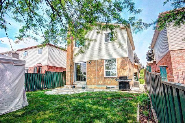 48 Rawling Cres, House detached with 3 bedrooms, 2 bathrooms and 2 parking in Brampton ON | Image 21