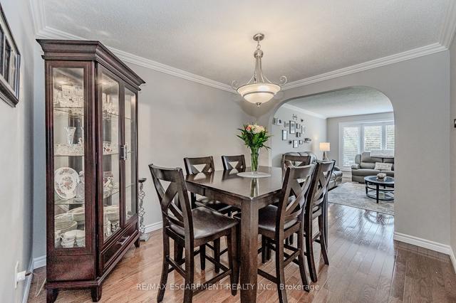 2306 Malcolm Cres, House detached with 3 bedrooms, 2 bathrooms and 3 parking in Burlington ON | Image 36