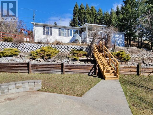 1995 - 168 Mile Rd, House other with 3 bedrooms, 3 bathrooms and null parking in Cariboo D BC | Image 33