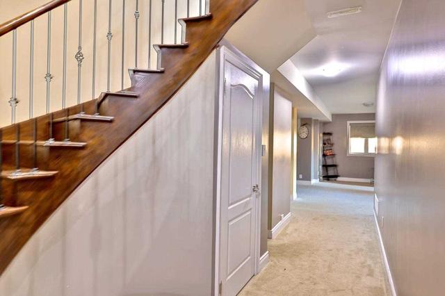4 Accolade Crt, House detached with 4 bedrooms, 5 bathrooms and 7 parking in Brampton ON | Image 15