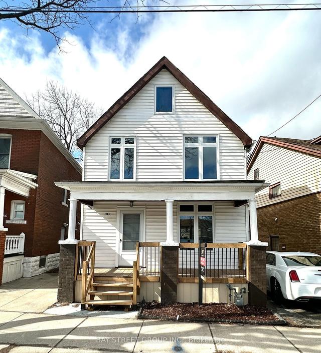 1184 King St E, House detached with 3 bedrooms, 2 bathrooms and 1 parking in Hamilton ON | Image 12