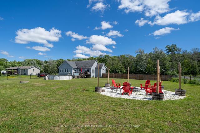 1560 Salem Rd, House detached with 2 bedrooms, 3 bathrooms and 7.5 parking in Prince Edward County ON | Image 29
