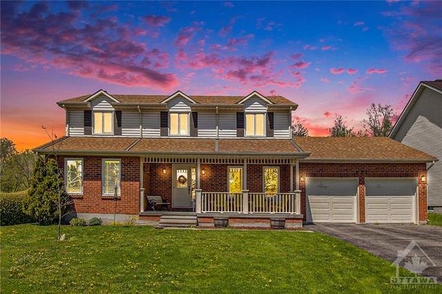 151 Grandpre Crt, House detached with 4 bedrooms, 3 bathrooms and 6 parking in Ottawa ON | Image 23