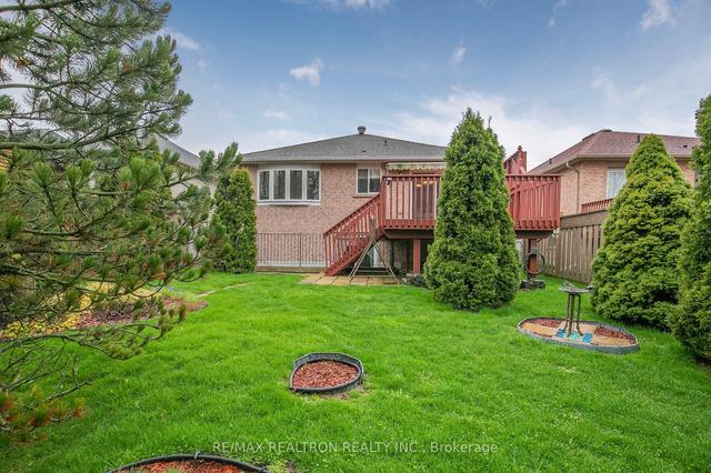 1068 Leslie Dr, House detached with 3 bedrooms, 2 bathrooms and 6 parking in Innisfil ON | Image 27