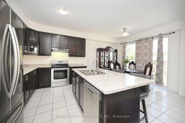 1322 Orr Terr, House detached with 4 bedrooms, 3 bathrooms and 4 parking in Milton ON | Image 3