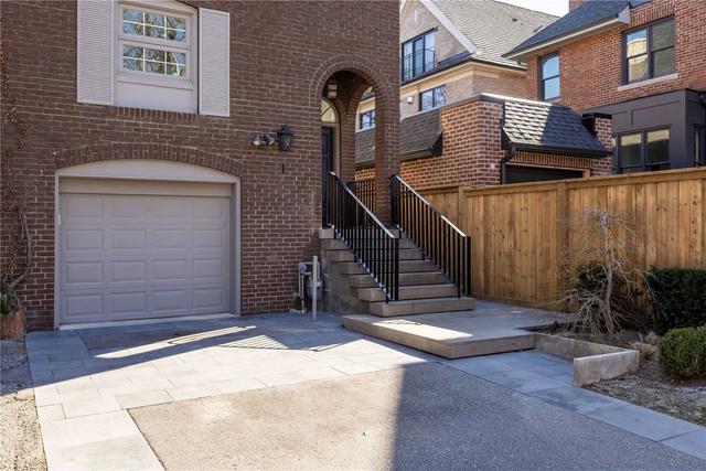 1 Admiral Rd, House semidetached with 4 bedrooms, 3 bathrooms and 3 parking in Toronto ON | Image 23