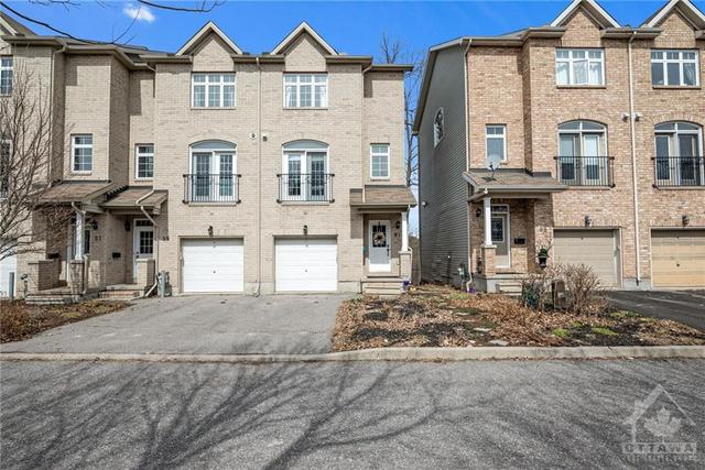 61 Graham Creek Private, Townhouse with 2 bedrooms, 3 bathrooms and 2 parking in Ottawa ON | Image 1