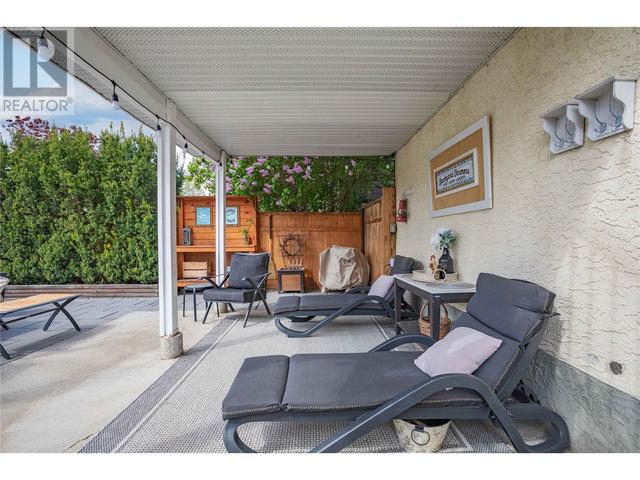 168 Bornais St E, House detached with 4 bedrooms, 3 bathrooms and 2 parking in Kelowna BC | Image 38