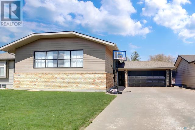 1661 Admiral Cres, House detached with 3 bedrooms, 2 bathrooms and null parking in Moose Jaw SK | Image 2