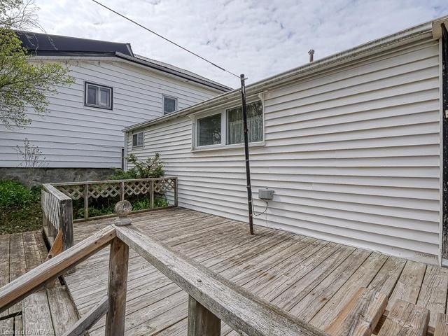304 Bruce St, House detached with 3 bedrooms, 1 bathrooms and 2 parking in Woodstock ON | Image 11