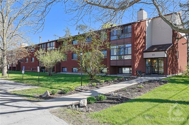 206 - 15 Findlay Ave, Condo with 2 bedrooms, 1 bathrooms and 1 parking in Carleton Place ON | Image 1