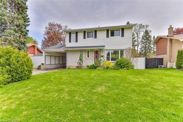 13 Pinecrest Rd, House detached with 4 bedrooms, 1 bathrooms and 3 parking in Brantford ON | Image 23