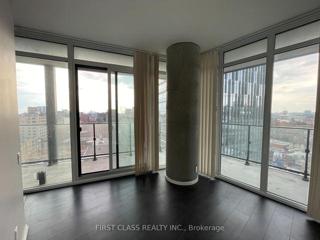 1402 - 125 Peter St, Condo with 2 bedrooms, 2 bathrooms and 1 parking in Toronto ON | Image 14