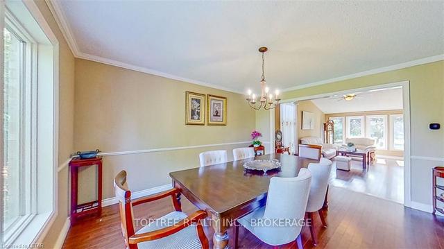 25 Uplands Dr, House detached with 4 bedrooms, 3 bathrooms and 12 parking in London ON | Image 5