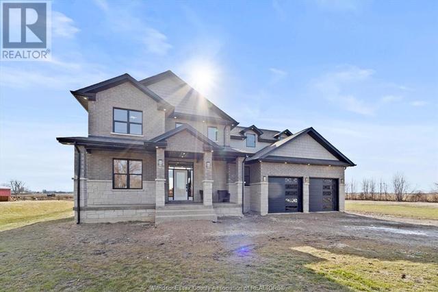240 Road 7 E, House detached with 5 bedrooms, 3 bathrooms and null parking in Kingsville ON | Image 1