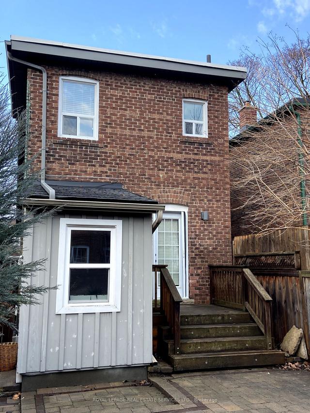 39 Gifford St, House detached with 3 bedrooms, 1 bathrooms and 1 parking in Toronto ON | Image 28