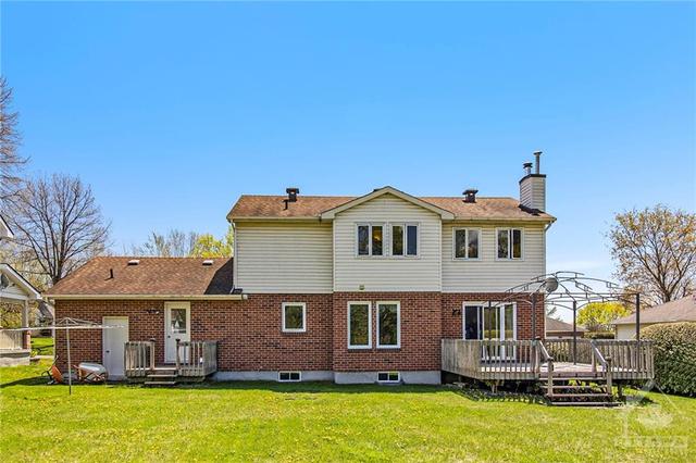 151 Grandpre Crt, House detached with 4 bedrooms, 3 bathrooms and 6 parking in Ottawa ON | Image 22