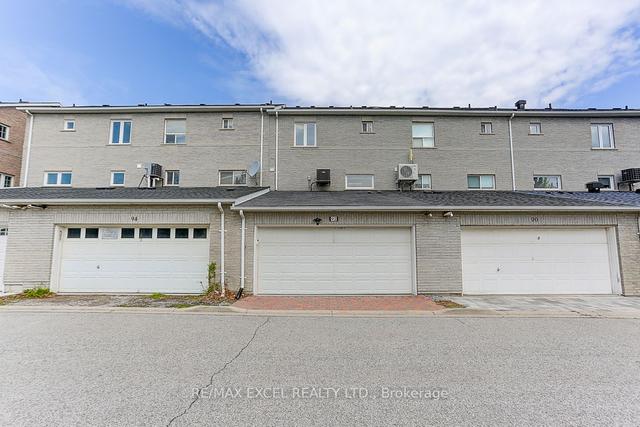 92 Sunway Sq, House attached with 3 bedrooms, 4 bathrooms and 3 parking in Markham ON | Image 18