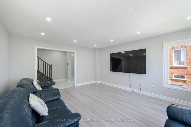 67 Millstone Dr, Townhouse with 3 bedrooms, 3 bathrooms and 2 parking in Brampton ON | Image 35