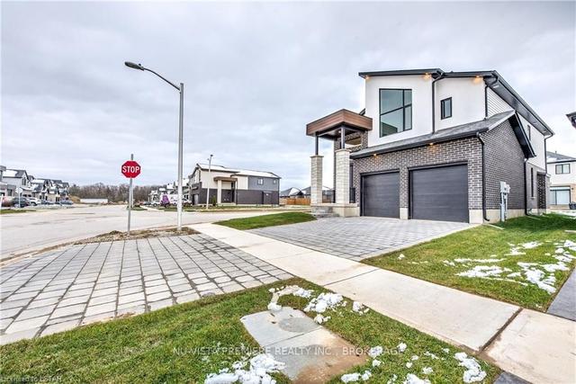 260 Crestview Dr, House detached with 4 bedrooms, 4 bathrooms and 4 parking in Middlesex Centre ON | Image 23