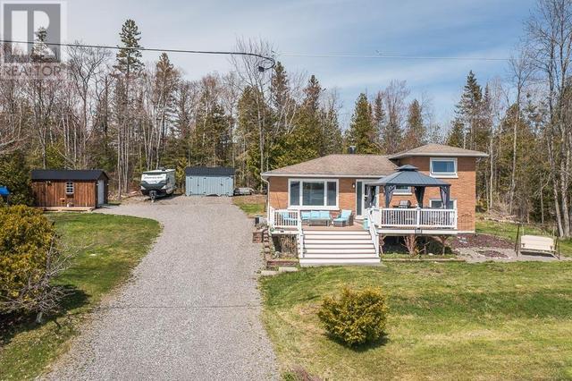 301 Lake St, House detached with 3 bedrooms, 1 bathrooms and null parking in Thessalon ON | Image 28