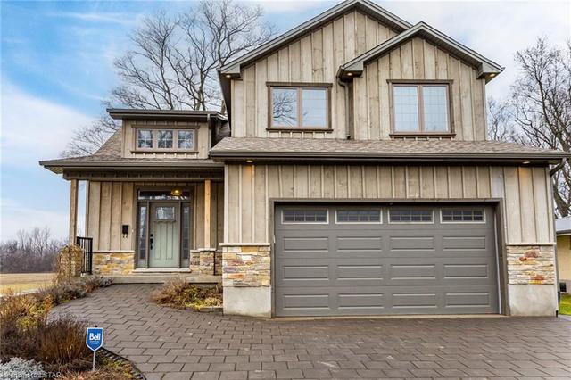 2580 Dundas St, House detached with 4 bedrooms, 3 bathrooms and 8 parking in London ON | Image 8