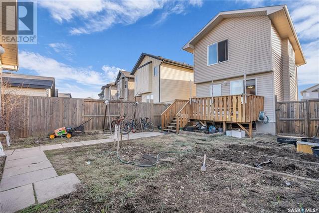 715 Lamarsh Lane, House detached with 3 bedrooms, 3 bathrooms and null parking in Saskatoon SK | Image 37