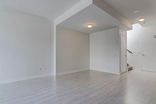 th09 - 19 Singer Crt, Townhouse with 3 bedrooms, 3 bathrooms and 1 parking in Toronto ON | Image 18