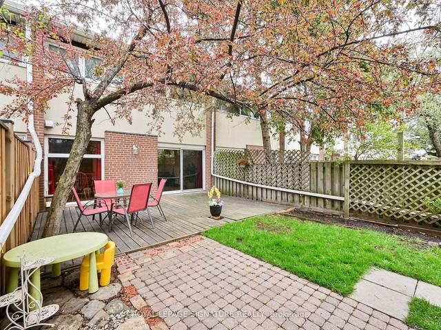 5 - 40 Rabbit Ln, Townhouse with 3 bedrooms, 2 bathrooms and 1 parking in Toronto ON | Image 28