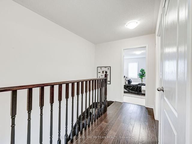18 Soccavo Cres, Townhouse with 4 bedrooms, 4 bathrooms and 3 parking in Brampton ON | Image 13