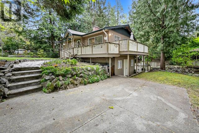 971 Sluggett Rd, House detached with 2 bedrooms, 2 bathrooms and 2 parking in Central Saanich BC | Image 1