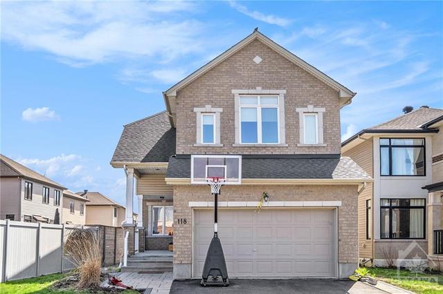 118 Wilhelmina Pl, House detached with 3 bedrooms, 3 bathrooms and 4 parking in Ottawa ON | Image 1
