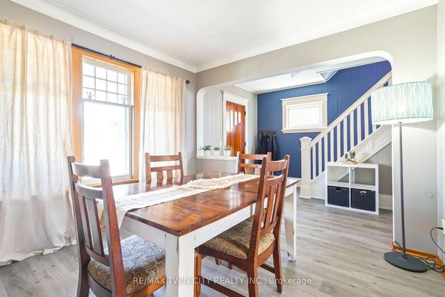 289 Nelson St, House detached with 3 bedrooms, 1 bathrooms and 1 parking in Brantford ON | Image 2