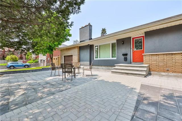 425 Plains Rd W, House detached with 3 bedrooms, 2 bathrooms and 11 parking in Burlington ON | Image 34