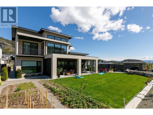 2759 Canyon Crest Dr, House detached with 4 bedrooms, 3 bathrooms and 4 parking in West Kelowna BC | Image 33