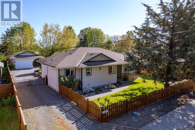 2871 River Rd, House detached with 3 bedrooms, 2 bathrooms and 6 parking in North Cowichan BC | Image 6