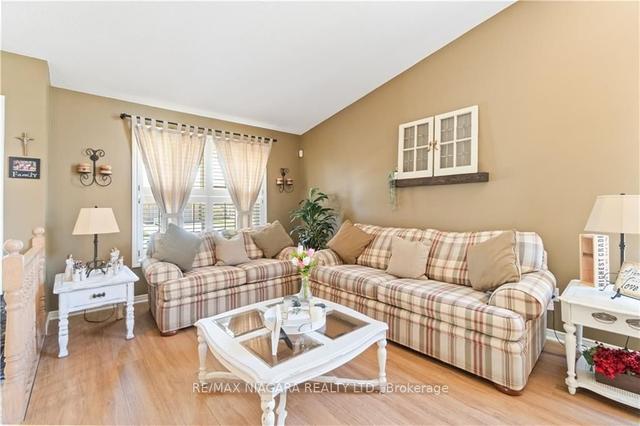 5991 Andrea Dr, House detached with 4 bedrooms, 2 bathrooms and 3 parking in Niagara Falls ON | Image 4