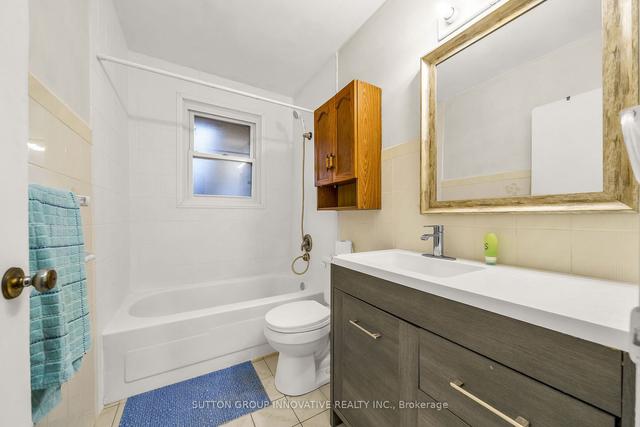 2832 Wilson St W, House detached with 3 bedrooms, 1 bathrooms and 6 parking in Hamilton ON | Image 3