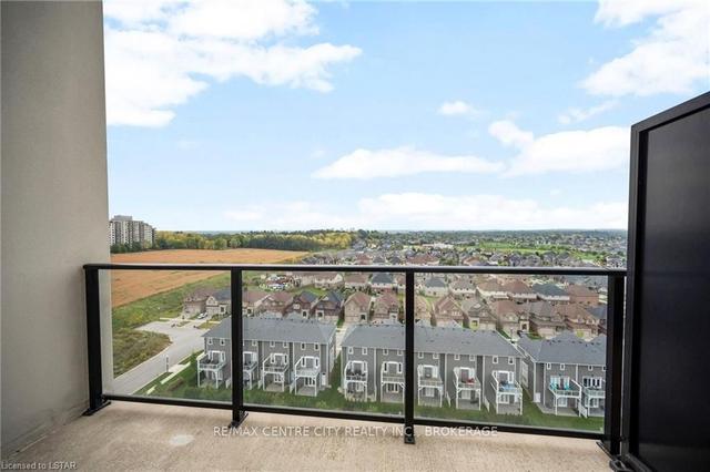 1302 - 240 Villagewalk Blvd, Townhouse with 2 bedrooms, 2 bathrooms and 2 parking in London ON | Image 11