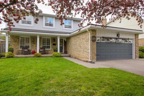 2879 Oslo Cres, Mississauga, ON, L5N1Z8 | Card Image