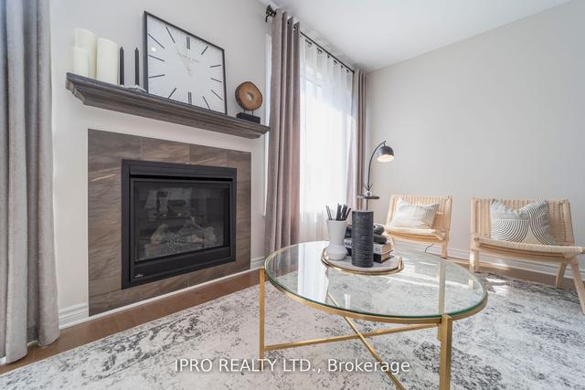 704 Octave Grv, House attached with 3 bedrooms, 3 bathrooms and 2 parking in Ottawa ON | Image 4