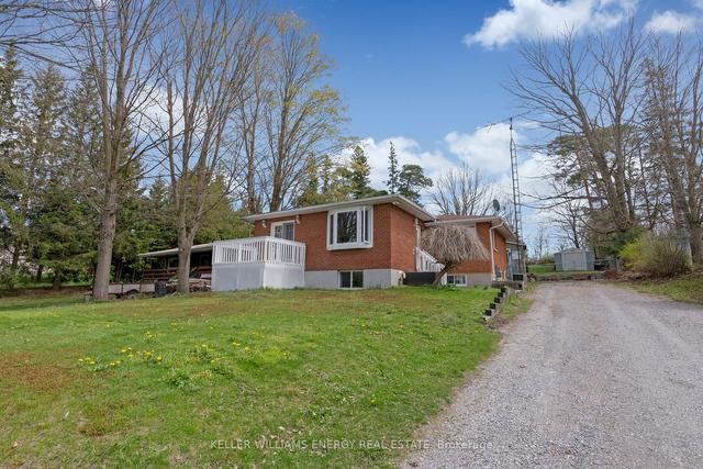 66 Mcgill Dr, House detached with 2 bedrooms, 1 bathrooms and 8 parking in Kawartha Lakes ON | Image 12