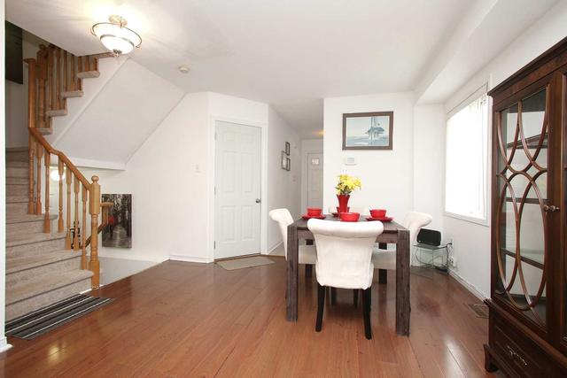 79 Kenwood Dr, Townhouse with 3 bedrooms, 3 bathrooms and 2 parking in Brampton ON | Image 20