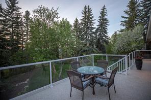 415 Wildwood Drive Sw, House detached with 5 bedrooms, 3 bathrooms and 3 parking in Calgary AB | Image 42
